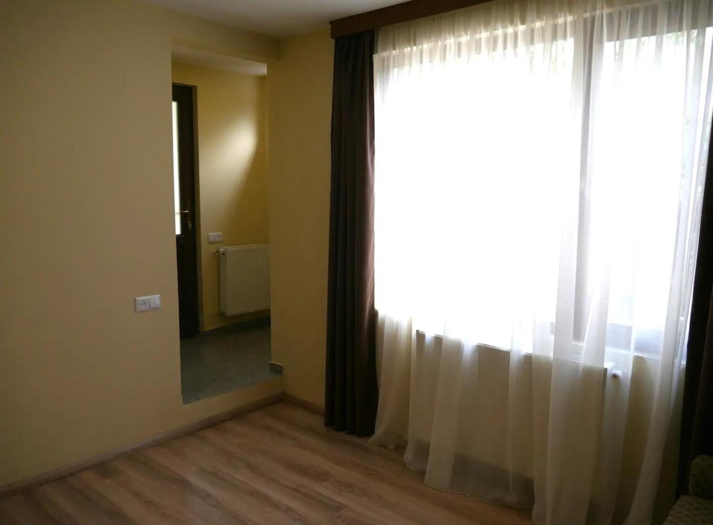 Luxury Apartment At Pirosmani 22 In Central Bordschomi Zimmer foto